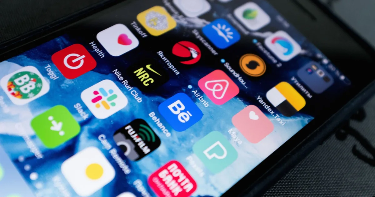 iOS 27: ce funcții ar putea primi aplicațiile Telefon și FaceTime